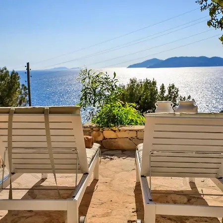 Kale Suites, Heated Pool In Winter, Adults Only Отель *