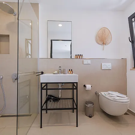 Отель Kale Suites, Heated Pool In Winter, Adults Only *