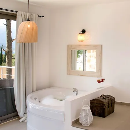 Hotel Kale Suites, Heated Pool In Winter, Adults Only