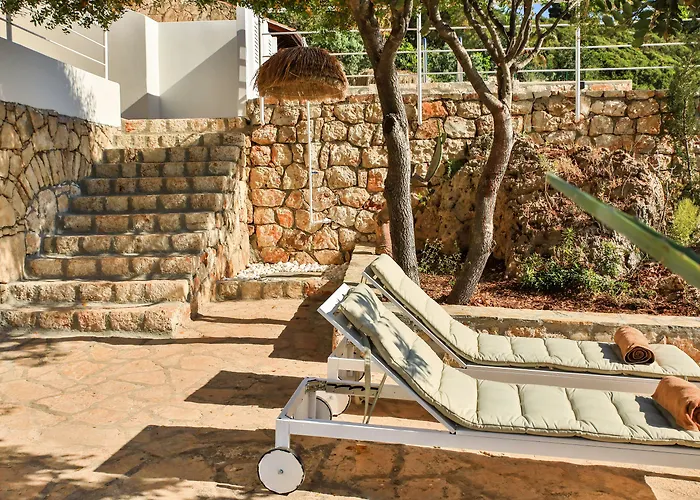 Kale Suites, Heated Pool In Winter, Adults Only Hotel
