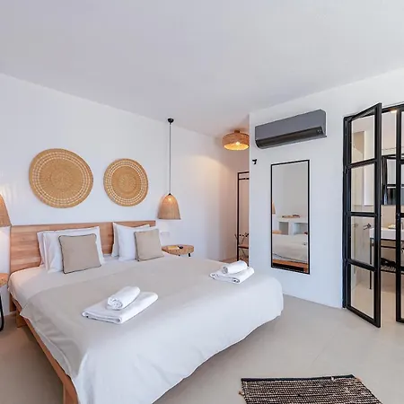 Kale Suites, Heated Pool In Winter, Adults Only Otel